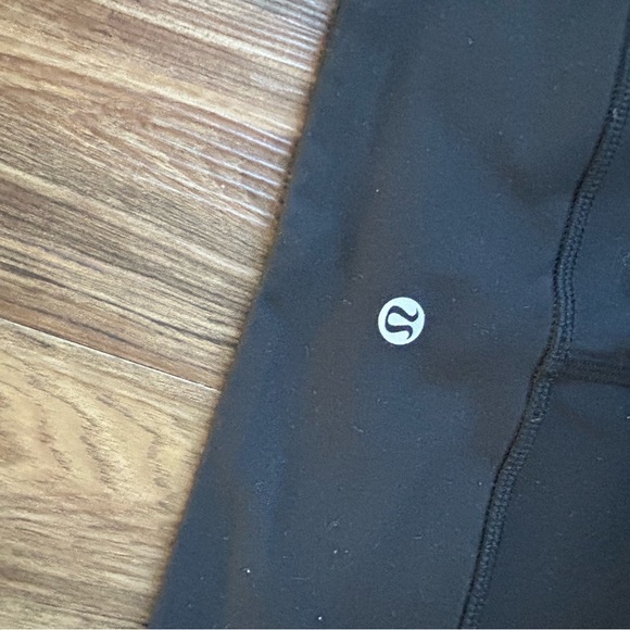 Lululemon wunder under - Picture 2 of 4